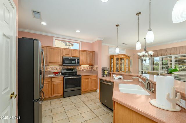 15883 W CISA RIO Lane, Surprise, AZ 85374