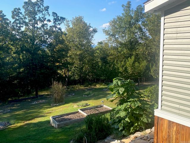 359 Immanuel Dr, Hot Springs, AR 71901