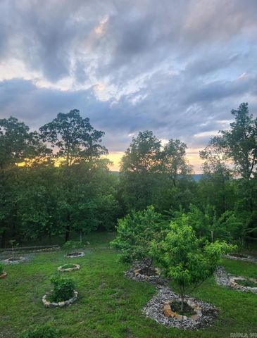 359 Immanuel Dr, Hot Springs, AR 71901