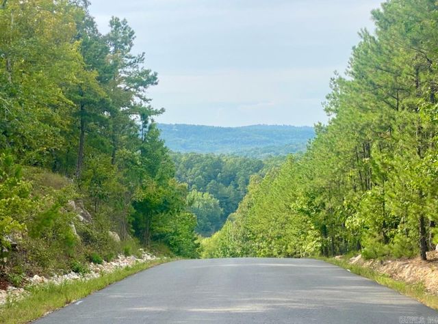 359 Immanuel Dr, Hot Springs, AR 71901