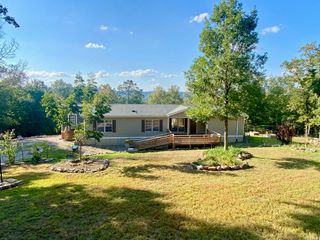 359 Immanuel Dr, Hot Springs, AR 71901