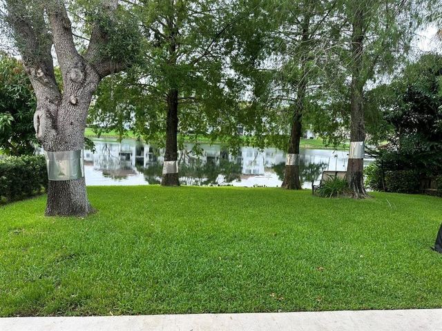 9821 NW 22 Street, Pembroke Pines, FL 33024