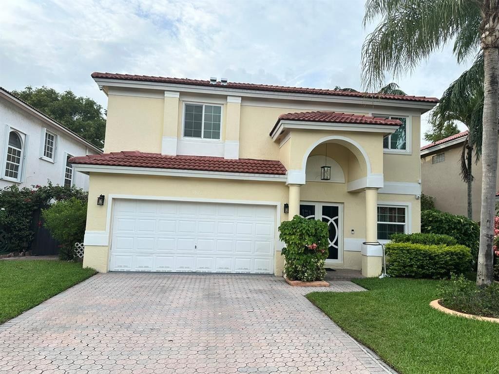 9821 NW 22 Street, Pembroke Pines, FL 33024