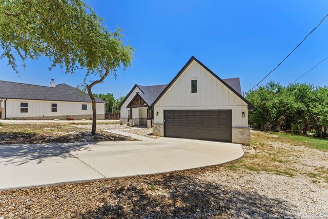 1101 Persimmon, Fischer, TX 78623