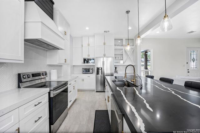 1101 Persimmon, Fischer, TX 78623