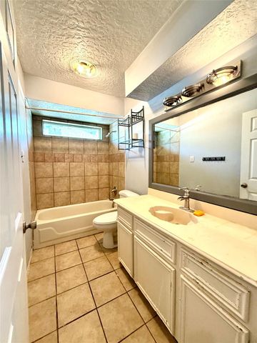 12014 Rainforest Lane, Montgomery, TX 77356