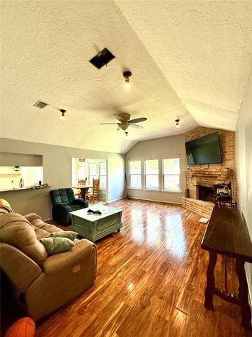 12014 Rainforest Lane, Montgomery, TX 77356