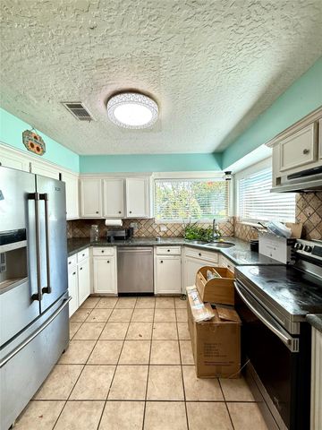 12014 Rainforest Lane, Montgomery, TX 77356