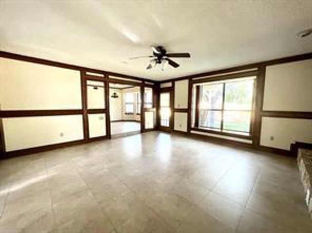 10903 Leafwood LN, Austin, TX 78750