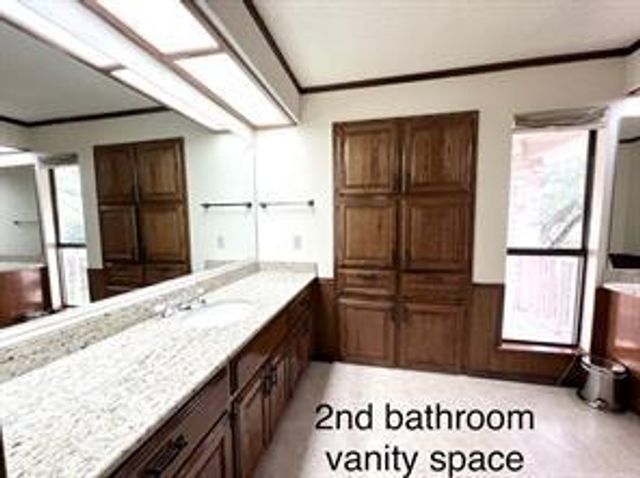 10903 Leafwood LN, Austin, TX 78750
