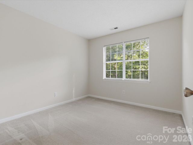 3129 Crescent Knoll Drive, Matthews, NC 28105