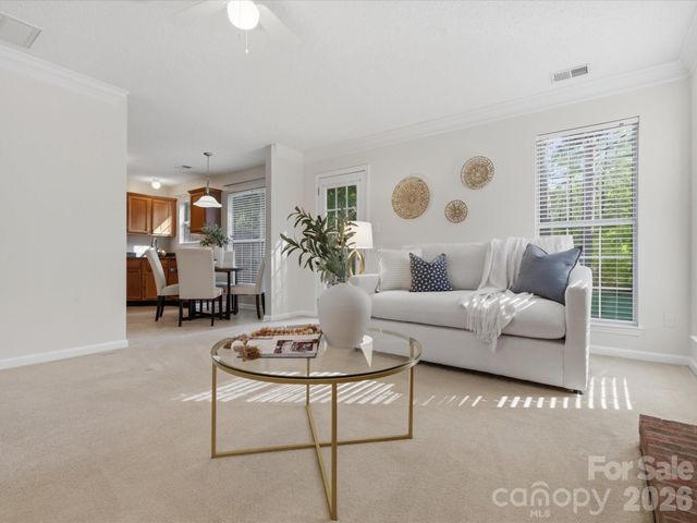 3129 Crescent Knoll Drive, Matthews, NC 28105