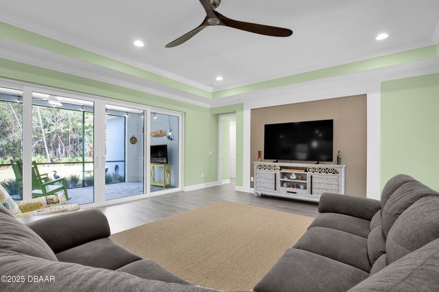 621 Hang Loose Way, Daytona Beach, FL 32124