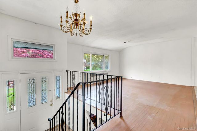 256 Vanderbilt Avenue, Brentwood, NY 11717