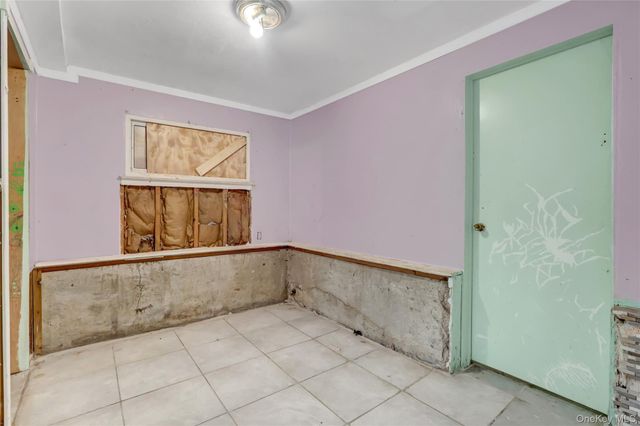 256 Vanderbilt Avenue, Brentwood, NY 11717