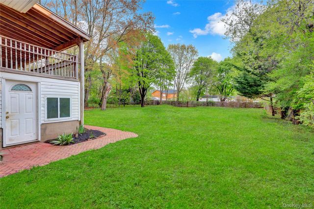 256 Vanderbilt Avenue, Brentwood, NY 11717
