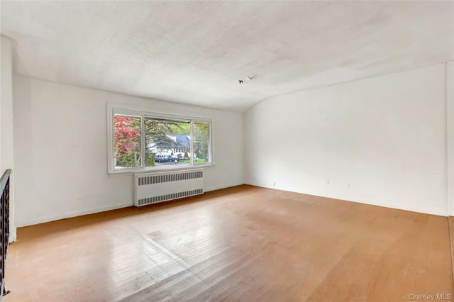 256 Vanderbilt Avenue, Brentwood, NY 11717