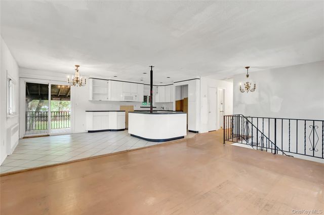 256 Vanderbilt Avenue, Brentwood, NY 11717