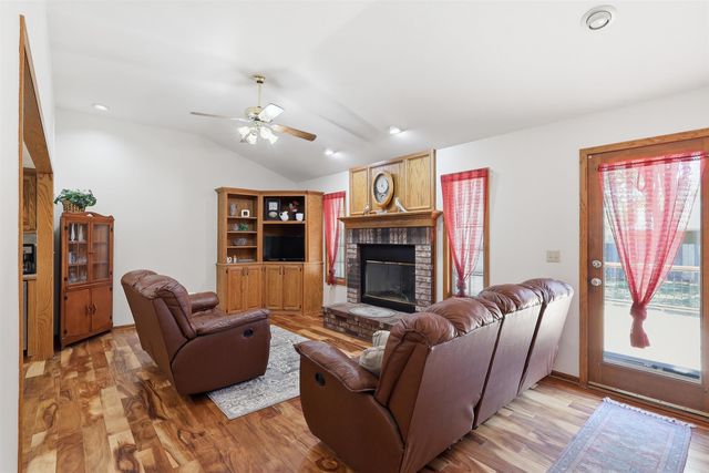 152 Lioba Dr, Andover, KS 67002