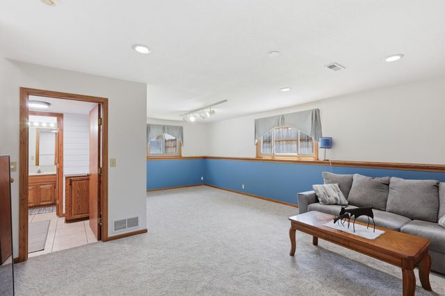 152 Lioba Dr, Andover, KS 67002
