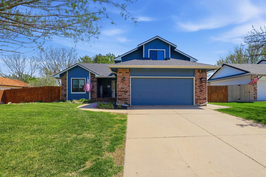 152 Lioba Dr, Andover, KS 67002