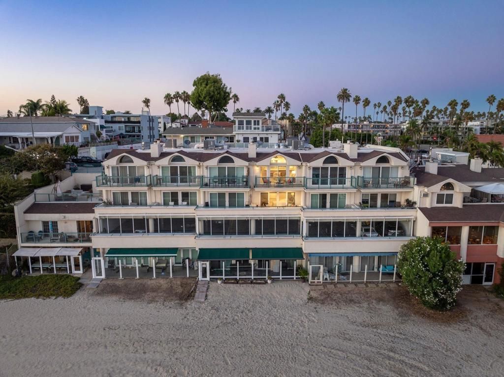 20 38Th Place 26, Long Beach, CA 90803 — exterior