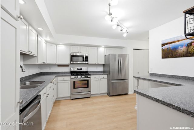 6723 Cutty Sark Street, Anchorage, AK 99502