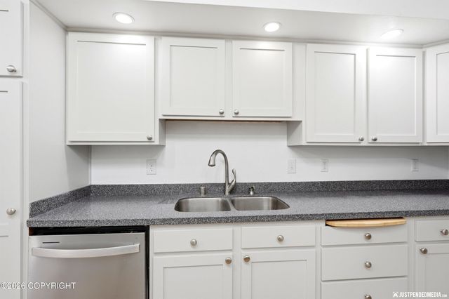 6723 Cutty Sark Street, Anchorage, AK 99502