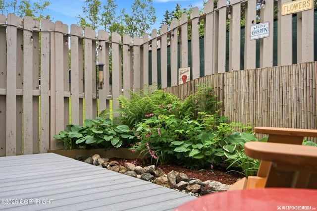 6723 Cutty Sark Street, Anchorage, AK 99502