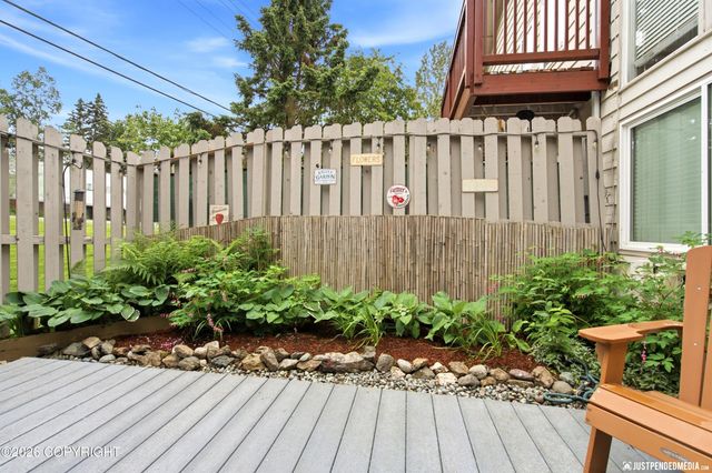 6723 Cutty Sark Street, Anchorage, AK 99502