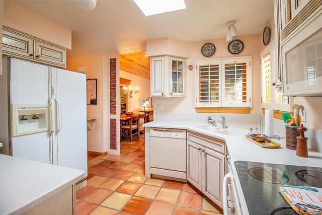 2844 Plaza Verde, Santa Fe, NM 87507