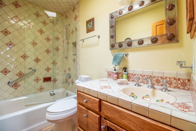 2844 Plaza Verde, Santa Fe, NM 87507