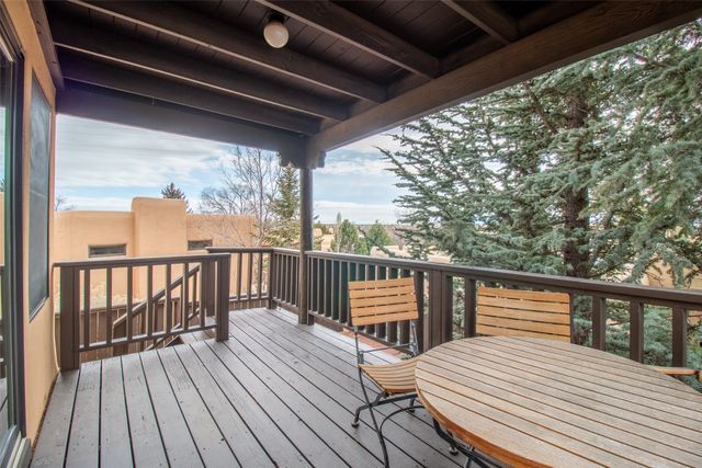 2844 Plaza Verde, Santa Fe, NM 87507