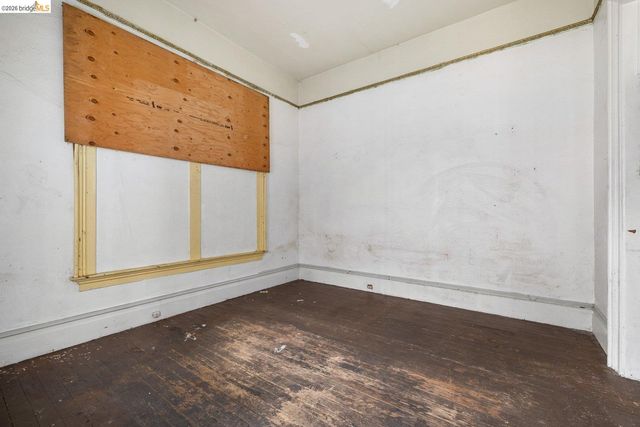 1528 International Blvd, Oakland, CA 94606