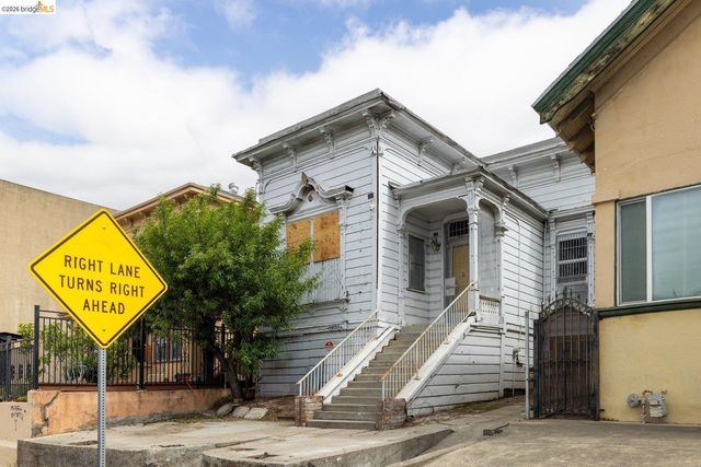 1528 International Blvd, Oakland, CA 94606
