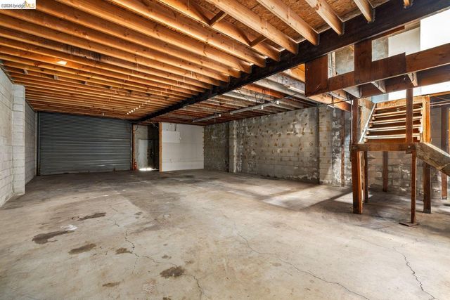 1528 International Blvd, Oakland, CA 94606