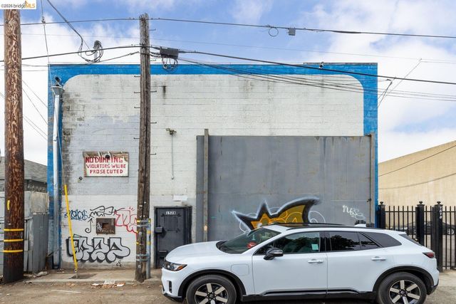 1528 International Blvd, Oakland, CA 94606