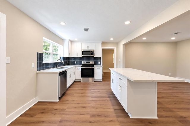 1310 Dudley Street, Richmond, TX 77469