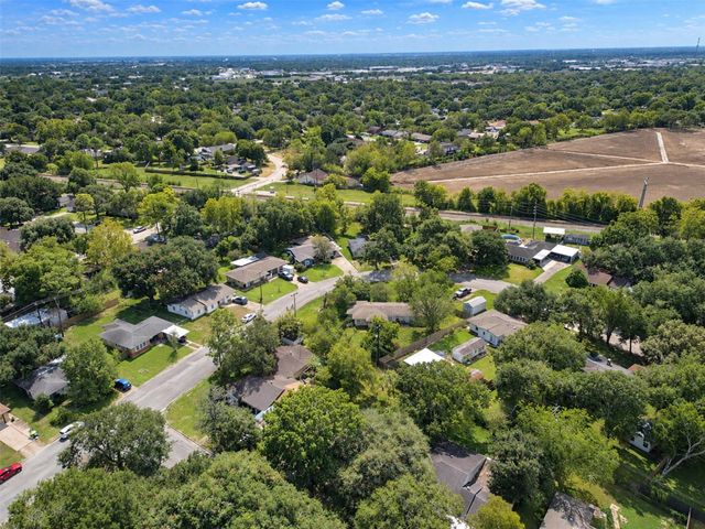 1310 Dudley Street, Richmond, TX 77469