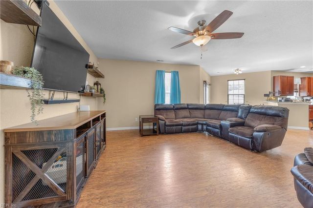 1005 Raven Hill RD, Suffolk, VA 23434