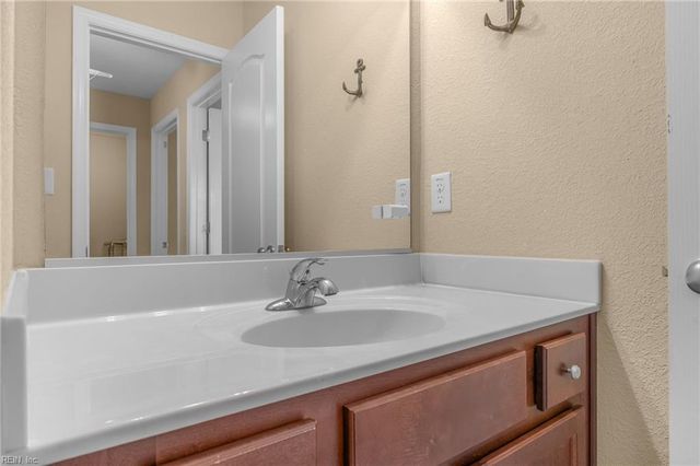 1005 Raven Hill RD, Suffolk, VA 23434