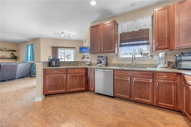 1005 Raven Hill RD, Suffolk, VA 23434