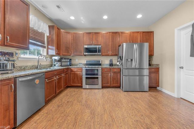 1005 Raven Hill RD, Suffolk, VA 23434
