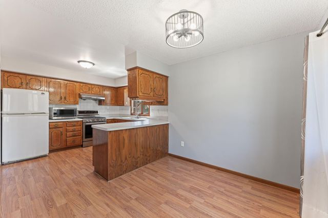 1889 Hamline Avenue N, Falcon Heights, MN 55113