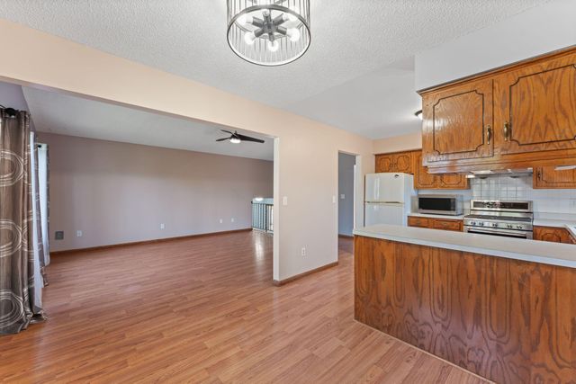 1889 Hamline Avenue N, Falcon Heights, MN 55113