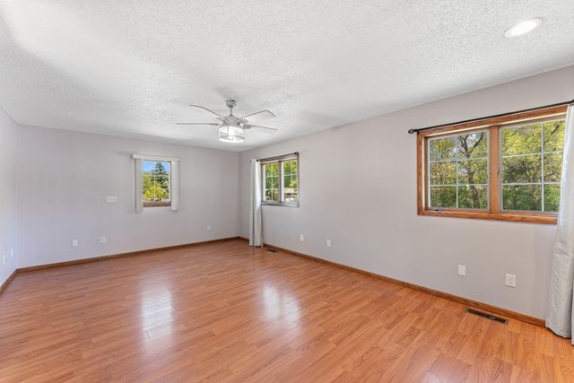 1889 Hamline Avenue N, Falcon Heights, MN 55113