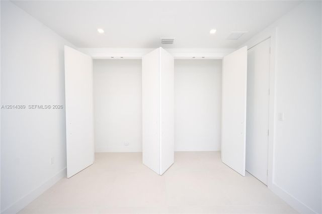 10381 NW 67th Ter, Doral, FL 33178