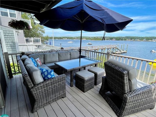 57 Green Street, Portsmouth, RI 02871
