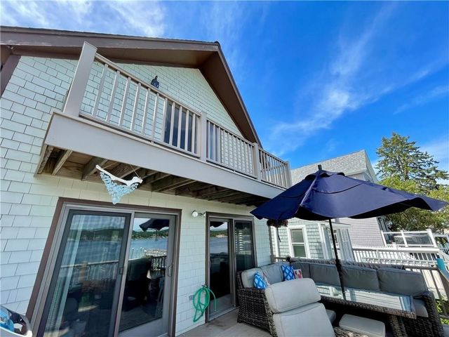 57 Green Street, Portsmouth, RI 02871