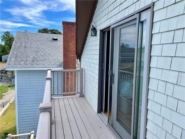 57 Green Street, Portsmouth, RI 02871